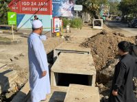 Gubernur Sulawesi Selatan, Andi Sudirman Sulaiman, meninjau langsung progres pelaksanaan Program Multi Years Project (MYP) Infrastruktur Jalan Paket 1 senilai Rp430 miliar yang mencakup 14 ruas di Kota Makassar, Kabupaten Gowa, Sinjai dan Bulukumba, beberapa hari lalu.