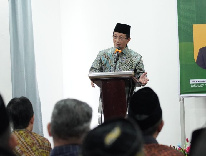 Menteri Agama Republik Indonesia Prof. Dr. Nasaruddin Umar melakukan kunjungan kerja ke Rumah Sakit (RS) UIN Alauddin, Minggu (14 Juni 2026).
