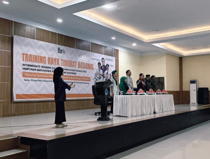 Ahmad Doli Kurnia Minta HMI Bersinergi Dengan Bupati Uji Nurdin 12 Bupati Bantaeng, M. Fathul Fauzy Nurdin mengakui Himpunan Mahasiswa Islam (HMI) merupakan organisasi besar.