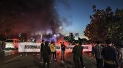 Himpunan Mahasiswa Islam (HMI) Cabang Gowa Raya menggelar aksi unjuk rasa bertajuk “Reformasi Jilid II: Orde Baru Gaya Baru” pada Selasa (17/6).