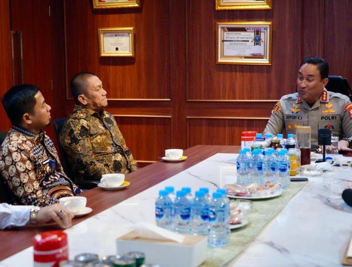 Wali Kota Parepare, Tasming Hamid melakukan audiensi dengan Kepala Badan Narkotika Nasional (BNN) Republik Indonesia, Komisaris Jenderal Polisi Suyudi Ario Seto, di Ruang Kerja Kepala BNN RI, Jakarta Timur, Kamis (18/6/2026).