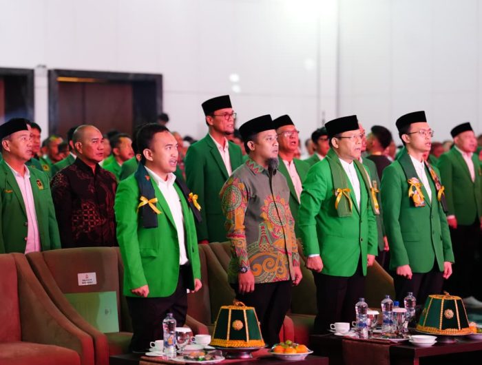 Hadiri Pelantikan DPW PPP Sulsel, Gubernur Andi Sudirman Ajak Perjuangkan Dukungan Pusat untuk Pembangunan Daerah 13 Gubernur Sulawesi Selatan, Andi Sudirman Sulaiman, menghadiri pelantikan Pengurus Dewan Pimpinan Wilayah (DPW) Partai Persatuan Pembangunan (PPP) Sulawesi Selatan periode 2026-2031 yang dirangkaikan dengan Musyawarah Kerja Wilayah (Muskerwil) I PPP Sulsel di Hotel Claro Makassar, Sabtu (20/6/2026).