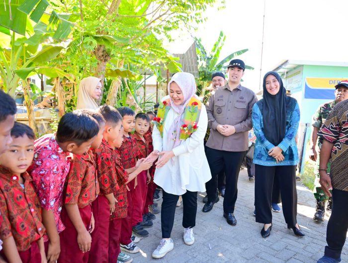 Wakil Gubernur Sulawesi Selatan, Fatmawati Rusdi mengunjungi Pulau Sabutung, Desa Mattiro Kanja, Kecamatan Liukang Tupabbiring Utara, Kabupaten Pangkajene dan Kepulauan (Pangkep), Kamis (25/6/2026). Kunjungan itu untuk memperkuat pelayanan dasar sekaligus mendorong pemberdayaan ekonomi masyarakat kepulauan.