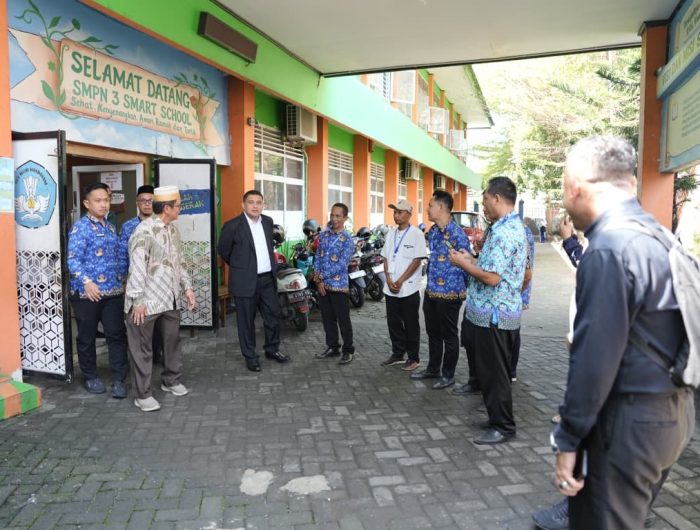 Dampingi Wali Kota Tinjau SPMB, Disdik Makassar Pastikan Verifikasi SPMB Rampung Tepat Waktu 13 cbea356c d460 4094 bf45 fd855d3819d8