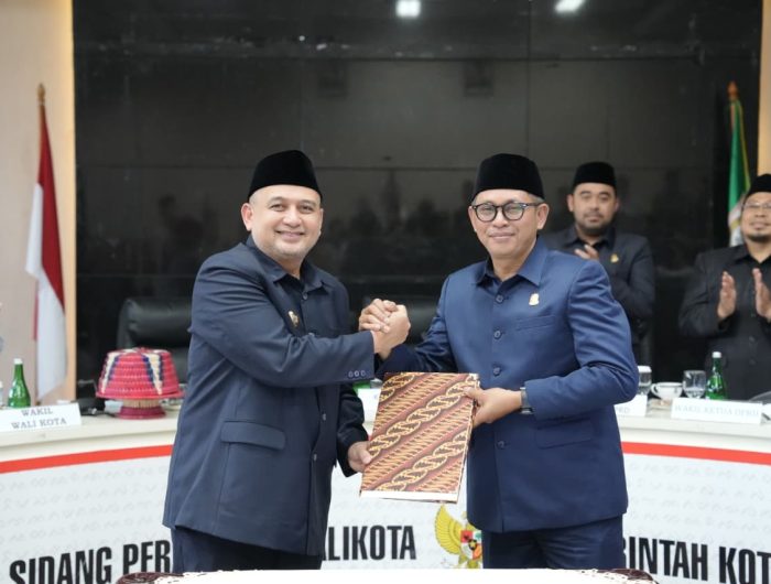 Ranperda Pertanggungjawaban APBD 2025 Disetujui, Appi Tegaskan Komitmen Perkuat Tata Kelola Keuangan 13 21038b7b 7df9 4382 817c 4a20c9753a54