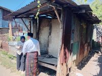 Viral di Medsos, Dinsos Makassar Bergerak Bantu Kakek Ahmad Saleh yang Hidup Seorang Diri 23 258d0b95 b5eb 40d8 a250 b4bc55466111