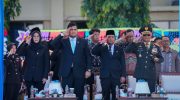 Anggota Komisi III DPR RI, Andi Amar Ma’ruf Sulaiman, S.E., B.BusMan., M.H., menghadiri Upacara Hari Bhayangkara ke-80 Tahun 2026 yang mengusung tema “Polri untuk Masyarakat” di lapangan Mapolda Sulsel, Jalan Perintis Kemerdekaan, Kelurahan Pai, Kecamatan Biringkanaya, Kota Makassar, Rabu (1/7/2026).