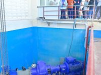 Uji Coba Pompa Intake Manggala Berhasil, Perumda Air Minum Makassar Perkuat Produksi Air Bersih 19 Upaya Perumda Air Minum Kota Makassar dalam memperkuat pelayanan air bersih kepada masyarakat kembali menunjukkan hasil positif. Kali ini PDAM berhasil melakukan uji coba pengoperasian pompa Intake Manggala (Moncongloe) yang mengambil sumber air baku dari Waduk Nipah-Nipah melalui jalur Manggala pada Rabu (1/7/2026).