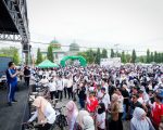 Puluhan ribu masyarakat mengikuti Jalan Sehat Anti Mager Germas (gerakan masyarakat hidup sehat) dalam rangka peringatan Hari Jadi Kabupaten Luwu ke-67 Tahun, di Lapangan Andi Djemma Belopa, Kabupaten Luwu, Sabtu (4/7/2026).