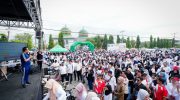 Puluhan ribu masyarakat mengikuti Jalan Sehat Anti Mager Germas (gerakan masyarakat hidup sehat) dalam rangka peringatan Hari Jadi Kabupaten Luwu ke-67 Tahun, di Lapangan Andi Djemma Belopa, Kabupaten Luwu, Sabtu (4/7/2026).
