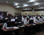 Pemerintah Provinsi Sulawesi Selatan melanjutkan proses seleksi program beasiswa penuh bagi calon taruna Politeknik Penerbangan Indonesia (PPI) Curug. Sebanyak 100 peserta yang lolos seleksi administrasi dan psikotes kini mengikuti tes kemampuan akademik untuk memperebutkan 20 kuota beasiswa penuh.