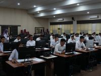 Pemerintah Provinsi Sulawesi Selatan melanjutkan proses seleksi program beasiswa penuh bagi calon taruna Politeknik Penerbangan Indonesia (PPI) Curug. Sebanyak 100 peserta yang lolos seleksi administrasi dan psikotes kini mengikuti tes kemampuan akademik untuk memperebutkan 20 kuota beasiswa penuh.