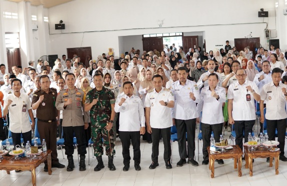 Pemerintahan TSM Realisasikan Janji Seragam Sekolah Gratis di Parepare 13 IMG 20260708 WA0017