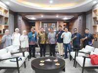 Penataan PKL Berbasis Solusi, Wali Kota Appi Siapkan Relokasi, KUR, hingga Pembinaan UMKM 16 Pemerintah Kota Makassar, menegaskan bahwa penataan kota yang dilakukan dalam beberapa waktu terakhir bukanlah upaya penggusuran terhadap masyarakat. Melainkan langkah strategis untuk mengembalikan fungsi ruang publik agar lebih tertib, aman, nyaman, dan dapat dinikmati seluruh warga.