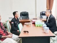 Kades Rababaka Temui Anggota DPRD Dompu, Usulkan Lampu Jalan dan RTLH 26 Kepala Desa Rababaka, Kecamatan Woja, Ikraman Ibrahim, melakukan silaturahmi dengan Anggota DPRD Kabupaten Dompu dari Daerah Pemilihan (Dapil) III, Muhammad Ikhsan, S.Sos., untuk membahas sejumlah aspirasi masyarakat serta program pembangunan desa.