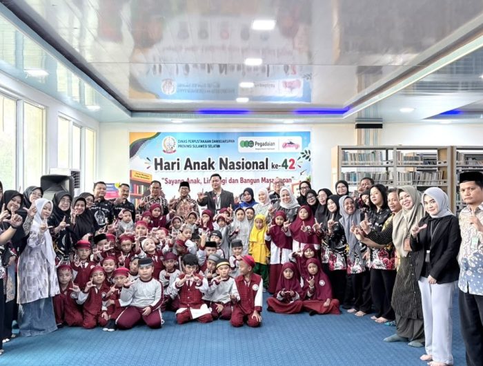 SDIT Ar Rafii Makassar Peringati Hari Anak Nasional dengan Outing Class di Perpustakaan Sulsel 13 Dalam rangka memperingati Hari Anak Nasional (HAN) ke-42, SDIT Ar Rafii Makassar menggelar kegiatan *outing class* di UPT Layanan Perpustakaan Umum Dinas Perpustakaan dan Kearsipan Provinsi Sulawesi Selatan, Kamis (23/7/2026).