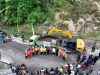 Pemerintah Provinsi Sulawesi Selatan resmi memulai pembangunan ruas jalan Rantepao–Pangala–Baruppu hingga perbatasan Provinsi Sulawesi Barat. Proyek strategis tersebut ditandai dengan prosesi *ground breaking* yang dipimpin Gubernur Sulawesi Selatan Andi Sudirman Sulaiman di Kabupaten Toraja Utara, Sabtu (25/7/2026).