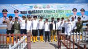Pemerintah Provinsi Sulawesi Selatan melalui Dinas Lingkungan Hidup dan Kehutanan (DLHK) menanam sebanyak 7.000 bibit mangrove di Dusun Biringkassi, Desa Bulu Cindea, Kecamatan Bungoro, Kabupaten Pangkajene dan Kepulauan (Pangkep), dalam rangka memperingati Hari Mangrove Sedunia 2026.