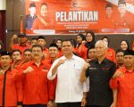 Bupati Baanteng, M. Fathul Fauzy Nurdin siap membesarkan PDI Perjuangan (PDIP). Komitmen tersebut disampaikan dihadapan Ketua Ketua DPD PDI Perjuangan Sulsel, Andi Ridwan Wittiri (ARW) saat menghadiri Pelantikan Pengurus Anak Cabang PDIP Bantaeng, di Hotel Kirei Bantaeng, Rabu, (29/9/2026).