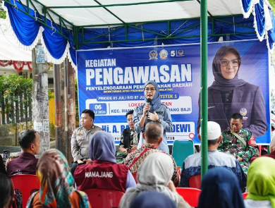 Ketua DPRD Cicu Awasi Program APBD Pemprov Sulsel di Mamajang 12 IMG 9138
