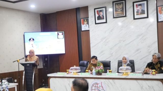 Sambut Kunker Wagub Sulsel, Tasming Hamid Tegaskan Komitmen Parepare Percepat Penurunan Stunting 13 Wali Kota Parepare, Tasming Hamid, menegaskan komitmen Pemerintah Kota Parepare dalam memperkuat upaya pencegahan dan percepatan penurunan angka stunting sebagai bagian dari pembangunan sumber daya manusia yang berkualitas.