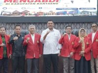 Pemerintah Kabupaten Bantaeng memperkuat kolaborasi dengan kalangan akademisi melalui Program Profesor Mengabdi yang digagas Dewan Profesor Universitas Hasanuddin (Unhas). Program tersebut diharapkan dapat menghadirkan rekomendasi berbasis kajian ilmiah untuk mendukung penyusunan kebijakan pembangunan daerah.