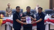 Dewan Perwakilan Rakyat Daerah (DPRD) Kota Parepare menggelar rapat paripurna dengan agenda penyerahan Rancangan Kebijakan Umum Anggaran dan Prioritas Plafon Anggaran Sementara (KUA-PPAS) Tahun Anggaran 2027 di Ruang Rapat Paripurna DPRD Kota Parepare, Rabu (29/7/2026).