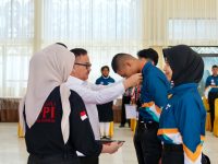 Sekda Jufri Rahman Buka Pemusatan Paskibraka Sulsel, Tekankan Fokus dan Disiplin 24 Sekretaris Daerah Provinsi Sulawesi Selatan, Jufri Rahman menekankan pentingnya menjaga fokus, disiplin, dan konsentrasi selama mengikuti Pemusatan Pendidikan dan Pelatihan Calon Pasukan Pengibar Bendera Pusaka (Paskibraka) Provinsi Sulawesi Selatan Tahun 2026.