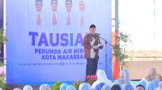 Perumda Air Minum Kota Makassar menggelar kegiatan tausiah dalam rangka memperingati Hari Ulang Tahun (HUT) ke-102 di Ruang Terbuka Hijau (RTH) Perumda Air Minum Kota Makassar, Kamis (6/8/2026). Kegiatan yang berlangsung sederhana itu menjadi momentum untuk memperkuat nilai keimanan dan integritas pegawai di tengah tantangan pelayanan air bersih saat musim kemarau panjang.