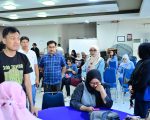 Perumda Air Minum Kota Makassar bersama Karang Taruna Kota Makassar menggelar aksi donor darah di Aula Tirta Dharma Perumda Air Minum Kota Makassar, Jumat (7/8/2026).