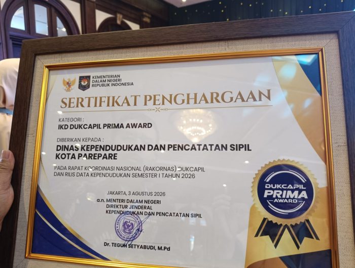 Kota Parepare kembali meraih penghargaan Indentitas Kependudukan Digital (IKD) Dinas Kependudukan dan Catata Sipil (Disdukcapil) Prima Award 2026.