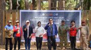 Bupati Bantaeng, M. Fathul Fauzy Nurdin melepas 764 mahasiswa Kuliah Kerja Nyata (KKN) Universitas Hasanuddin (Unhas) Makassar Gelombang 116 yang telah mengabdi selama 40 hari di Kabupaten Bantaeng. Pelepasan yang dirangkaikan Penanaman 3.000 bibit pohon ini digelar di Wisata Hutan Pinus Rombeng, Kamis, (13/08/2026).