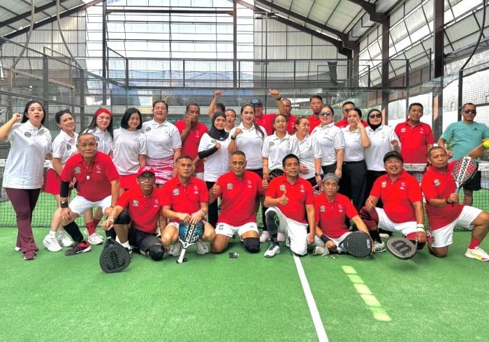 Turnamen Padel Liga Cacing Merdeka sukses digelar di Arcadia Padel Club Makassar, Senin (17/8/2026). Turnamen padel ini, dilaksanakan dalam rangka memeriahkan Hari Ulang Tahun (HUT) Kemerdekaan Republik Indonesia (RI) ke-81.