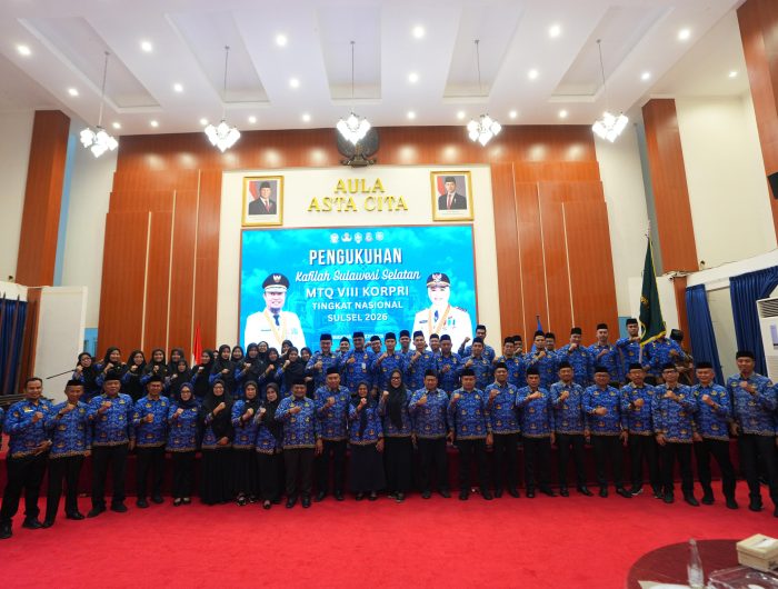 Sekretaris Daerah Provinsi Sulawesi Selatan sekaligus Ketua Dewan Pengurus KORPRI Sulsel, Jufri Rahman, mengukuhkan dan melepas kafilah Sulawesi Selatan yang akan mengikuti Musabaqah Tilawatil Qur’an (MTQ) VIII KORPRI Tingkat Nasional 2026.