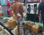 Aktivitas pengisian bahan bakar minyak (BBM) bersubsidi menggunakan jeriken diduga masih berlangsung di SPBU Karijawa, Kecamatan Dompu, Kabupaten Dompu, Nusa Tenggara Barat (NTB).
