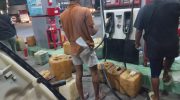 Aktivitas pengisian bahan bakar minyak (BBM) bersubsidi menggunakan jeriken diduga masih berlangsung di SPBU Karijawa, Kecamatan Dompu, Kabupaten Dompu, Nusa Tenggara Barat (NTB).