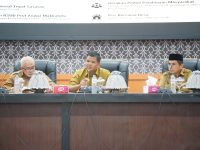 Bupati Bantaeng, Muh. Fathul Fauzi Nurdin, didampingi Wakil Bupati Bantaeng, H. Sahabuddin, menghadiri sekaligus membuka kegiatan coffee morning dan rapat kesiapan pemenuhan data penyelenggaraan Program Strategis Nasional (PSN) semester I Tahun 2026. Kegiatan tersebut berlangsung di Ruang Pola Kantor Bupati Bantaeng, Senin, 31 Agustus 2026.