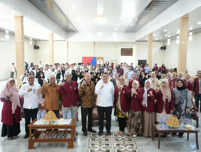 Kuliah Umum UCM: Appi Bongkar Rahasia Bangun Karier, Leadership, Networking dan Berani Ambil Peluang 13 5ce45464 0499 4a35 8faa bbd57fad2b1f