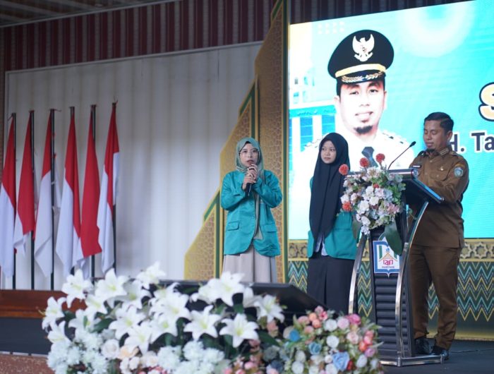 Wawali Hermanto Hadiri Pemusnahan Barang Bukti di Kejari Parepare, Tegaskan Kepastian Hukum 13 Wakil Wali Kota Parepare, Hermanto Pasennangi, mewakili Wali Kota Parepare Tasming Hamid menghadiri agenda pemusnahan barang bukti yang telah memperoleh kekuatan hukum tetap di Kantor Kejaksaan Negeri (Kejari) Parepare, Senin (31/8/2026).