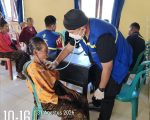 Tim Emergency Medical Team (EMT) Komposit memberikan pelayanan kesehatan kepada warga terdampak di Desa Wolokota dan Desa Kekasewa, Kecamatan Ndona, Kabupaten Ende, Nusa Tenggara Timur (NTT), Minggu (31/8/2026).