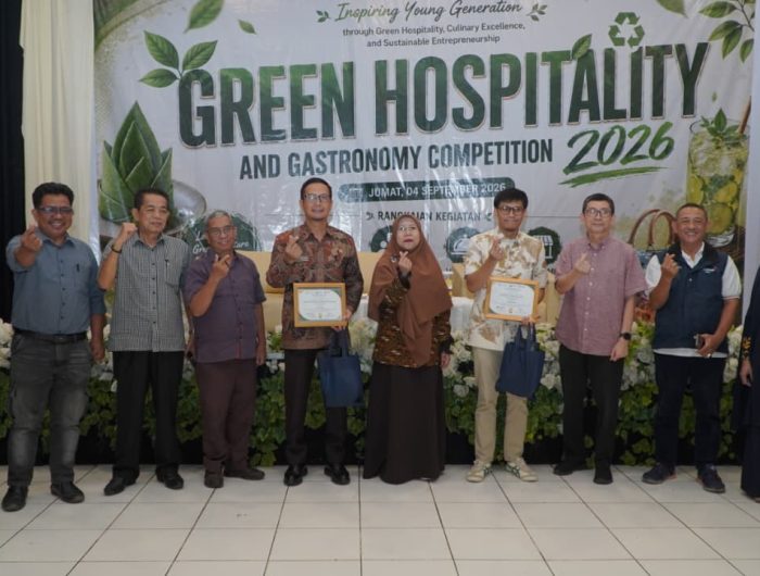 Sekitar 250 pelajar dari 15 SMA/SMK/sederajat di Kota Makassar mengikuti Green Hospitality and Gastronomy Competition 2026 yang diselenggarakan Program Studi Perhotelan Politeknik Bosowa di Gedung Lestari 45 Makassar, Jumat (4/9/2026).