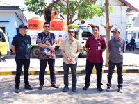 677 SPK Terbit, 2.550 Meter Kubik Air Bersih Disalurkan untuk Warga Terdampak Kekeringan 30 Perumda Air Minum Kota Makassar telah menerbitkan 677 surat perintah kerja (SPK) untuk penyaluran bantuan air bersih selama penanganan darurat kekeringan. Hingga Selasa (15/9/2026), volume air yang didistribusikan mencapai sekitar 2.550 meter kubik.