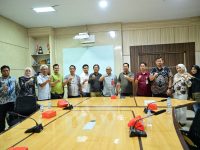 DPRD Palopo Study Tiru ke Perumda Air Minum Makassar, Bahas Efisiensi hingga Investas 27 Perumda Air Minum Kota Makassar menerima kunjungan rombongan Anggota DPRD Kota Palopo dalam rangka study tiru terkait peningkatan kualitas layanan publik, digitalisasi manajemen air, serta pengelolaan perusahaan, di Kantor Perumda Air Minum Kota Makassar, Jalan Ratulangi, Selasa (15/9/2026).