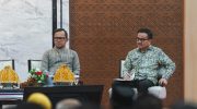 Sekretaris Daerah Provinsi Sulawesi Selatan, Jufri Rahman memandu Rapat Koordinasi Percepatan Pertumbuhan Ekonomi se-Sulawesi yang diselenggarakan Kementerian Dalam Negeri Republik Indonesia di Ruang Pola Kantor Gubernur Sulsel, Jumat (18/9/2026).