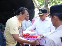 Wali Kota Appi Turun Langsung Beri Bantuan Korban KebakaranAsrama TNI 29 bf8b1ee1 9a8c 4c17 9d37 68191edde8e1