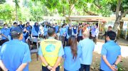 Perumda Air Minum Kota Makassar menggelar kegiatan penagihan serentak secara bersamaan di seluruh wilayah pelayanan, Senin (5/10/2026). Kegiatan ini melibatkan jajaran pegawai perusahaan yang turun langsung ke lapangan untuk melakukan penagihan sekaligus pendataan pelanggan.