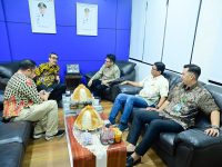 Audiensi ke PDAM Makassar, Ketua PWI Sulsel Apresiasi Langkah Andi Syahrum Jaga Pelayanan Air di Tengah El Nino 16 Persatuan Wartawan Indonesia (PWI) Sulawesi Selatan mengapresiasi langkah Perumda Air Minum Kota Makassar dalam menjaga pelayanan air bersih kepada masyarakat di tengah kondisi El Nino Godzilla yang melanda Kota Makassar.