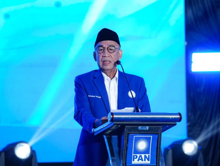 Ketua DPW PAN Sulawesi Selatan yang juga Anggota Komisi X DPR RI, Ashabul Kahfi, mengapresiasi program Multi Years Project (MYP) Pemprov Sulsel di bawah kepemimpinan Gubernur Andi Sudirman Sulaiman dalam mempercepat pembangunan infrastruktur.