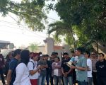 Kepala Dinas Pendidikan dan Kebudayaan (Kadisdikbud) Jeneponto, Alamsyah, S.E., M.M, memastikan akan me-non aktifkan sementara Oknum Guru UPT SDN 14 Tamalatea berinisial HNS, yang telah ditetapkan tersangka dalam kasus penganiayaan terhadap murid.