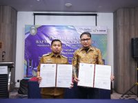 Pemerintah Kota Parepare menjalin kerja sama dengan PT Japri Pay Nusantara melalui penandatanganan nota kesepahaman (MoU) tentang pemanfaatan lahan Barang Milik Daerah (BMD) untuk pemasangan stasiun pengisian daya (charging station) dan stasiun penukaran baterai (battery swap station) V-Green.